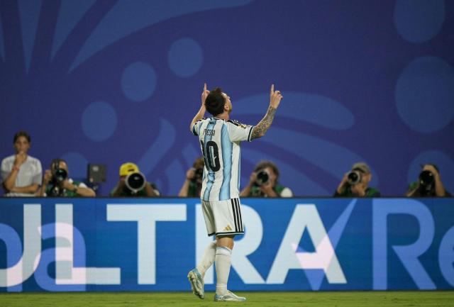 Argentina's forward #10 Lionel Messi celebrates scoring his team's second goal during the 2026 World Cup Group J football match between Argentina and Algeria at the Kansas City Stadium in Kansas City on June 16, 2026.  (Photo by JUAN MABROMATA / AFP)
