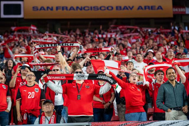 Austria's fans cheer for their team during the 2026 World Cup Group J football match between Austria and Jordan at the San Francisco Bay Area Stadium in Santa Clara, on June 16, 2026. (Photo by GEORG HOCHMUTH / APA / AFP) / Austria OUT / SOUTH TYROL OUT