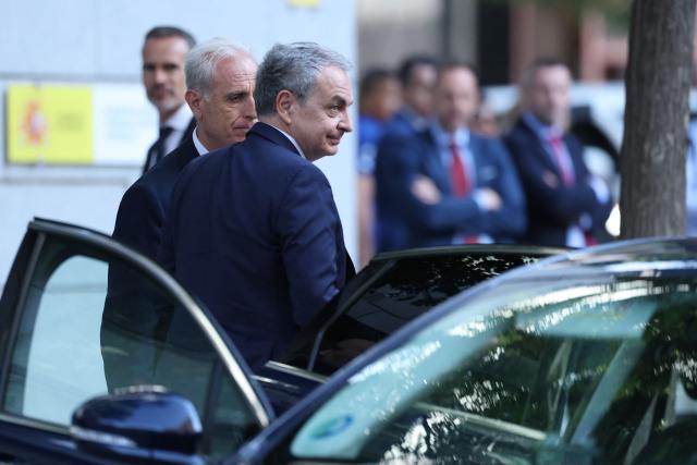Spain's former Prime Minister Jose Luis Rodriguez Zapatero arrives to be questioned by a judge as part of an investigation for alleged influence peddling, at Madrid's Court on June 17, 2026. The case centres on the 53-million-euro state bailout of small airline Plus Ultra in 2021 and whether Zapatero used his influence to secure the money in exchange for commissions. (Photo by Thomas COEX / AFP)