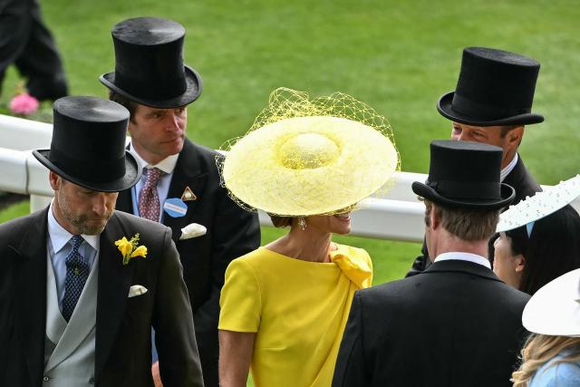 Britain's Catherine, Princess of Wales (C) and Britain's Prince William, Prince of Wales (front L) arrive on the second day of the Royal Ascot horse racing meeting in Ascot, west of London, on June 17, 2026. (Photo by JUSTIN TALLIS / AFP)