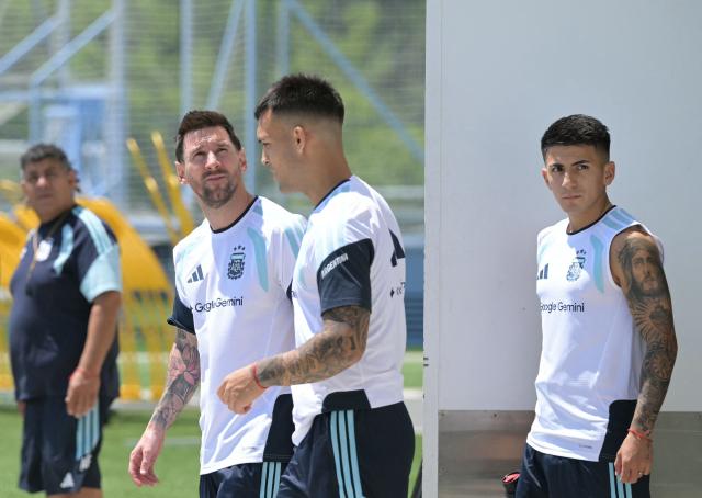 Argentina's forwards #10 Lionel Messi, #22 Lautaro Martinez and #16 Thiago Almada arrive for a training session at Sporting KC Training Centre in Kansas City on June 17, 2026. (Photo by JUAN MABROMATA / AFP)