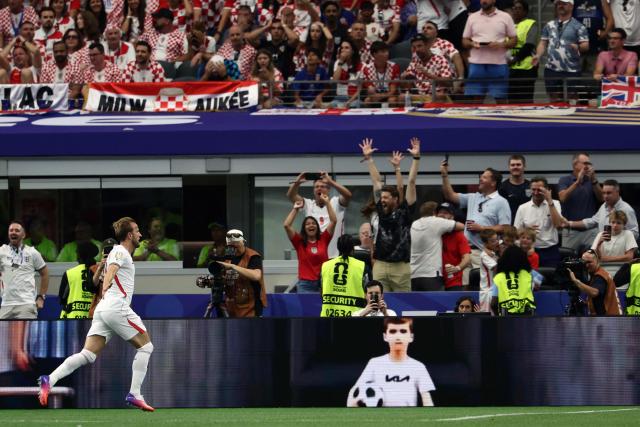 England's forward #09 Harry Kane celebrates after scoring a goal during the 2026 World Cup Group L football match between England and Croatia at the Dallas Stadium in Arlington on June 17, 2026.  (Photo by Aric Becker / AFP)