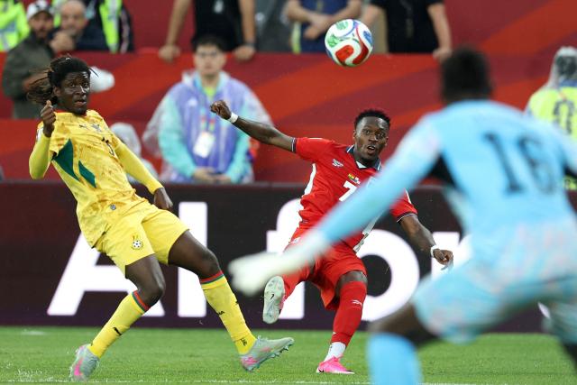 Ghana's midfielder #03 Caleb Yirenkyi and Panama's midfielder #07 Jose Luis Rodriguez fight for the ball during the 2026 World Cup Group L football match between Ghana and Panama at the Toronto Stadium in Toronto on June 17, 2026.  (Photo by Cole Burston / AFP)