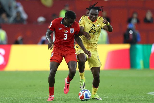 Panama's defender #03 Jose Cordoba and Ghana's forward #25 Prince Kwabena Abu fight for the ball during the 2026 World Cup Group L football match between Ghana and Panama at the Toronto Stadium in Toronto on June 17, 2026.  (Photo by Cole Burston / AFP)
