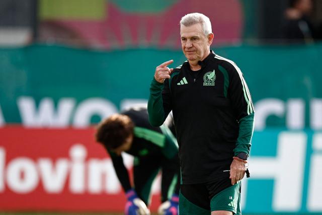 Mexico's head coach Javier Aguirre takes part in a training session at Sports Arena in Zapopan, Mexico on June 17, 2026, on the eve of the 2026 World Cup football match between Mexico and South Korea. (Photo by Ulises RUIZ / AFP)