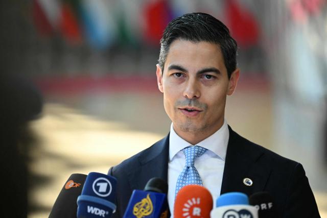 Netherlands' Prime Minister Rob Jetten gives a statement upon arriving to attend the EU Summit at the EU headquarters in Brussels, on June 19, 2026. (Photo by NICOLAS TUCAT / AFP)