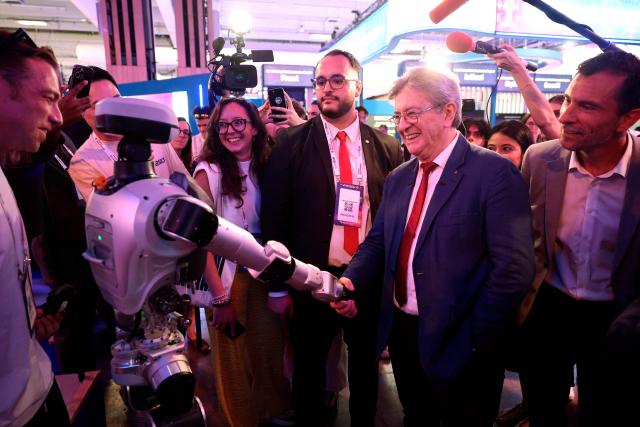 Founder of French left-wing party La France Insoumise (LFI) and presidential candidate Jean-Luc Melenchon visits the VivaTech technology startups and innovation fair at the Paris Expo Porte de Versailles, in Paris on June 19, 2026. (Photo by SIMON WOHLFAHRT / AFP)