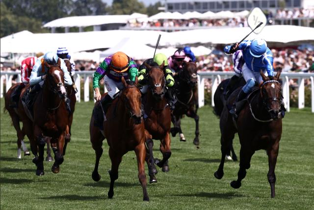 Jockey Clifford Lee on Venetian Sun (R) compete and win the Commonwealth cup on the fourth day of the Royal Ascot horse racing meeting in Ascot, west of London, on June 19, 2026. (Photo by Henry NICHOLLS / AFP)