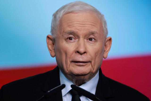 Jaroslaw Kaczynski, leader of the main opposition right wing Law and Justice (PiS) party addresses a joint press conference with French far-right Rassemblement National (RN) party's President, member of the European Parliament and president of the Patriots for Europe (PfE) group Jordan Bardella at the party's headquarters in Warsaw on June 19, 2026. Jordan Bardella is on a two day visit to poland meeting with leaders of Polands far right and touring the eastern border, marking the latest stop on his overseas tour aimed at strengthening his European alliances just a few months before the French presidential election. (Photo by Wojtek RADWANSKI / AFP)