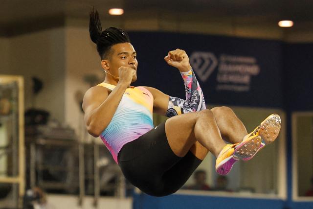 Greece's Emmanouil Karalis competes in the men's pole vault final during the IAAF Diamond League competition at Suheim Bin Hamad Stadium in Doha on June 19, 2026. (Photo by KARIM JAAFAR / AFP)