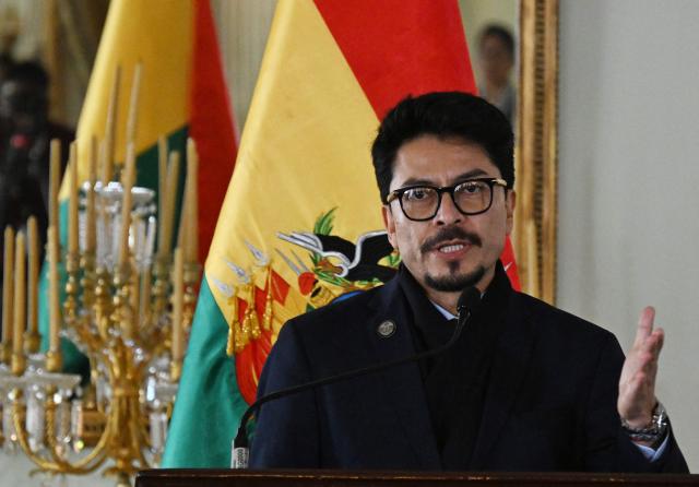 Bolivia's Foreign Minister Fernando Aramayo speaks during a press conference with international correspondents in La Paz on June 19, 2026. (Photo by Aizar RALDES / AFP)