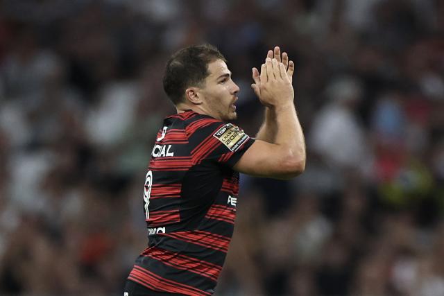 during the French Top14 rugby union semi-final match between Stade Toulousain Rugby (Toulouse) and Racing 92 at the Velodrome stadium in Marseille, southern France on June 19, 2026. (Photo by Thibaud MORITZ / AFP)