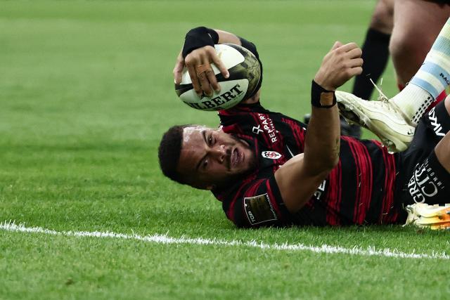 Toulouse's French wing Matthis Lebel scores a try during the French Top14 rugby union semi-final match between Stade Toulousain Rugby (Toulouse) and Racing 92 at the Velodrome stadium in Marseille, southern France on June 19, 2026. (Photo by Thibaud MORITZ / AFP)