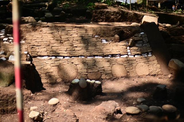 View of an archaeological site in Coatepec, Veracruz, Mexico, on June 18, 2026. Mexican archaeologists have discovered the remains of a structure and a sculpture bearing features similar to those of the Maya culture and other characteristics described as “never before seen” in the eastern state of Veracruz. (Photo by Marco Antonio MARTINEZ / AFP)
