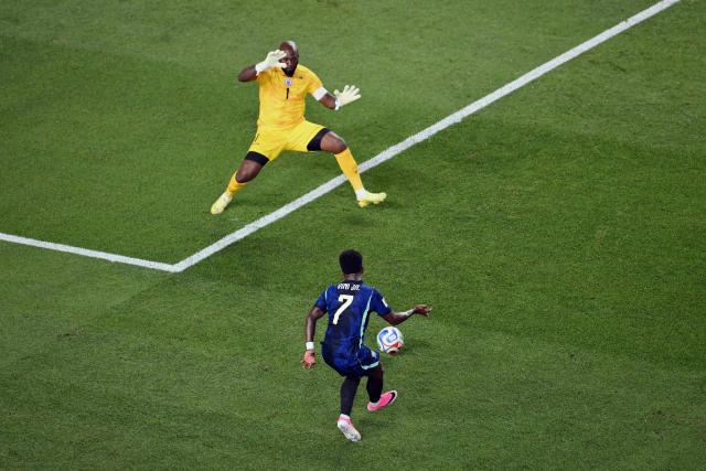Brazil's forward #07 Vinicius Junior scores his team's third goal during the 2026 World Cup Group C football match between Brazil and Haiti at the Philadelphia Stadium in Philadelphia on June 19, 2026.  (Photo by Angela WEISS / AFP)
