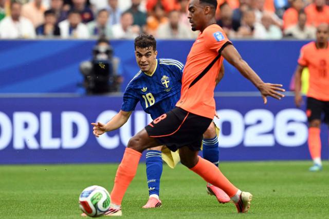 Sweden's midfielder #18 Yasin Ayari (C) kicks the ball during the 2026 World Cup Group F football match between the Netherlands and Sweden at the Houston Stadium in Houston on June 20, 2026.  (Photo by RONALDO SCHEMIDT / AFP)