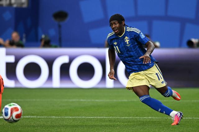 Sweden's forward #11 Anthony Elanga celebrates after after scoring his team's first goal during the 2026 World Cup Group F football match between the Netherlands and Sweden at the Houston Stadium in Houston on June 20, 2026.  (Photo by Paul ELLIS / AFP)