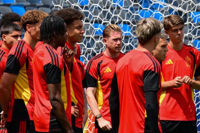 Belgium's midfielder #07 Kevin De Bruyne (C) takes part in a training session at Carson Sports Park in California on June 20, 2026, on the eve of their 2026 World Cup Group G match against Iran. (Photo by Frederic J. BROWN / AFP)