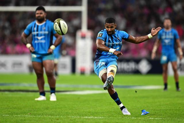 Montpellier’s French scrum?half Lйo Coly takes a kick during the French Top14 rugby union semi-final match between Montpellier Hйrault Rugby and Stade Franзais at the Velodrome stadium in Marseille, southern France, on June 20, 2026. (Photo by Miguel MEDINA / AFP)