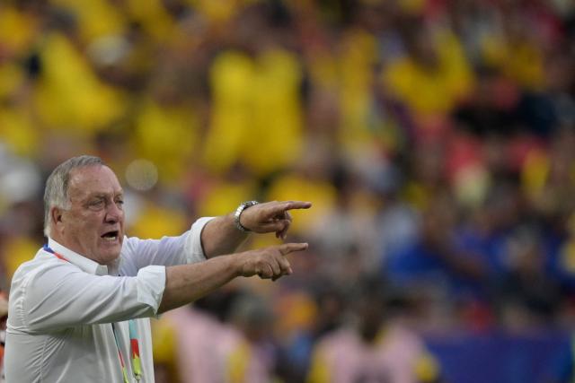 Curacao's Dutch head coach Dick Advocaat gestures during the 2026 World Cup Group E football match between Ecuador and Curacao at the Kansas City Stadium in Kansas City on June 20, 2026.  (Photo by JUAN MABROMATA / AFP)