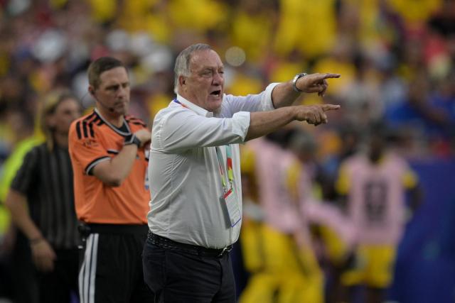 Curacao's Dutch head coach Dick Advocaat gestures during the 2026 World Cup Group E football match between Ecuador and Curacao at the Kansas City Stadium in Kansas City on June 20, 2026.  (Photo by JUAN MABROMATA / AFP)