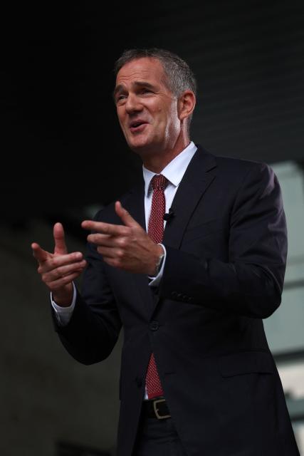 Britain's Business Secretary Peter Kyle speaks to members of the media outside the BBC in central London on June 21, 2026, after appearing on the BBC's 'Sunday' political television show, amid reports that Britain's Prime Minister Keir Starmer is planning to announce his resignation. (Photo by Adrian Dennis / AFP)