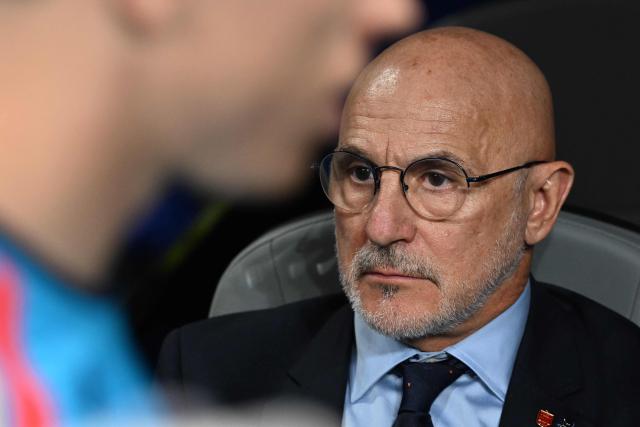 Spain's head coach Luis de la Fuente attends the 2026 World Cup Group H football match between Spain and Saudi Arabia at the Atlanta Stadium in Atlanta on June 21, 2026.  (Photo by ROBERTO SCHMIDT / AFP)