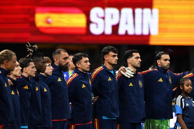 Spain's players line up prior to the 2026 World Cup Group H football match between Spain and Saudi Arabia at the Atlanta Stadium in Atlanta on June 21, 2026.  (Photo by ROBERTO SCHMIDT / AFP)