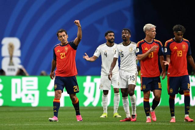 Spain's forward #21 Mikel Oyarzabal (L) celebrates after scoring his team's second goal  during the 2026 World Cup Group H football match between Spain and Saudi Arabia at the Atlanta Stadium in Atlanta on June 21, 2026.  (Photo by ROBERTO SCHMIDT / AFP)