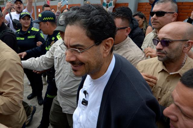 Colombia's presidential candidate for the ruling Pacto Historico party, Ivan Cepeda, arrives at a polling station during the presidential election runoff, in Bogota on June 21, 2026. Colombians head to the polls to pick a new president between a hard-right White House-backed lawyer and a leftist senator that will decide the fate of the country's stumbling peace process and strained ties with Washington. (Photo by Sebastian BARROS / AFP)
