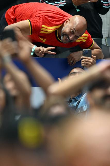 US actor Keegan-Michael Key gestures ahead of the 2026 World Cup Group G football match between Belgium and Iran at the Los Angeles Stadium in Inglewood on June 21, 2026.  (Photo by Patrick T. Fallon / AFP)