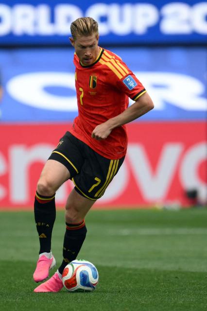 Belgium's midfielder #07 Kevin De Bruyne controls the ball during the 2026 World Cup Group G football match between Belgium and Iran at the Los Angeles Stadium in Inglewood on June 21, 2026.  (Photo by Patrick T. Fallon / AFP)