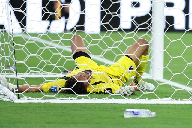 Cape Verde's goalkeeper #01 Vozinha reacts during the 2026 World Cup Group H football match between Uruguay and Cape Verde at the Miami Stadium in Miami Gardens on June 21, 2026.  (Photo by PATRICIA DE MELO MOREIRA / AFP)
