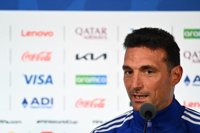 Argentina's head coach Lionel Scaloni gives an MD-1 press conference at the Dallas Stadium in Arlington on June 21, 2026, on the eve of the 2026 World Cup Group J football match between Argentina and Austria.  (Photo by Paul ELLIS / AFP)