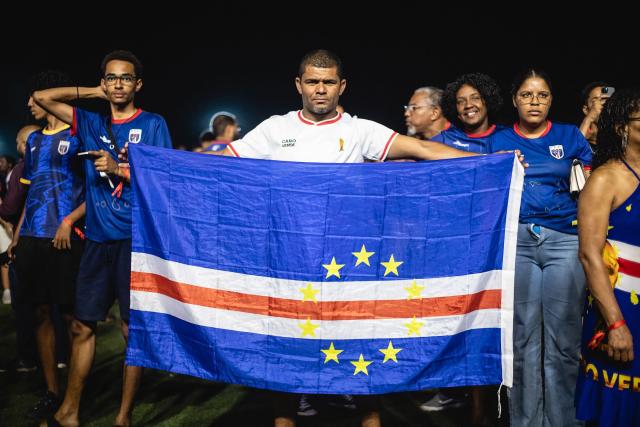 Cape Verde fans gather to watch their team play against Uruguay during their FIFA World Cup match in Porto Novo on June 21, 2026. (Photo by Queila Fernandes / AFP)