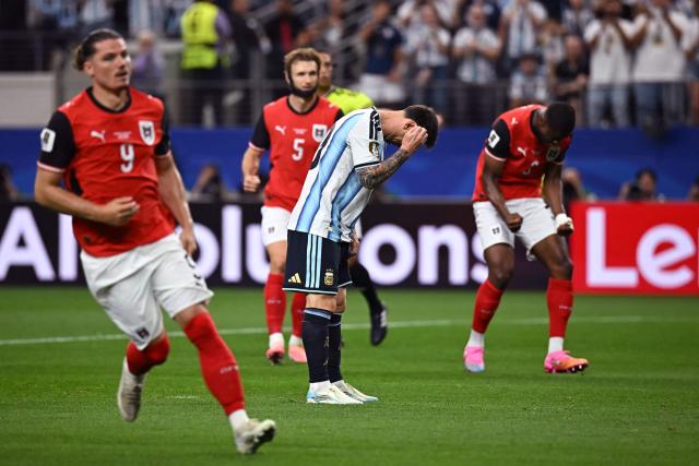Argentina's forward #10 Lionel Messi reacts after missing a penalty kick  during the 2026 World Cup Group J football match between Argentina and Austria at the Dallas Stadium in Arlington on June 22, 2026.  (Photo by Paul ELLIS / AFP)
