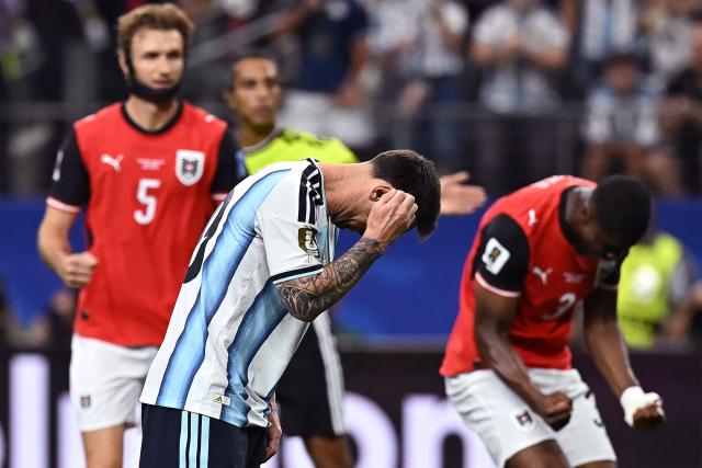 Argentina's forward #10 Lionel Messi reacts after missing a penalty kick  during the 2026 World Cup Group J football match between Argentina and Austria at the Dallas Stadium in Arlington on June 22, 2026.  (Photo by Paul ELLIS / AFP)