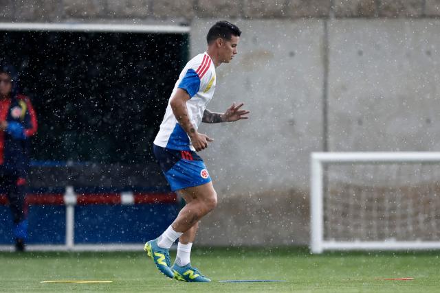 Colombia's midfielder #10 James Rodriguez takes part in a MD-1 training session ahead of the 2026 World Cup football tournament match between Colombia and DR Congo at Academia Atlas FC in Guadalajara on June 22, 2026.  (Photo by Ulises RUIZ / AFP)