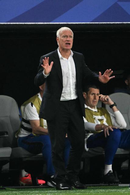 France's head coach Didier Deschamps gestures on the touchline during the 2026 World Cup Group I football match between France and Iraq at the Philadelphia Stadium in Philadelphia on June 22, 2026.  (Photo by MAURO PIMENTEL / AFP)