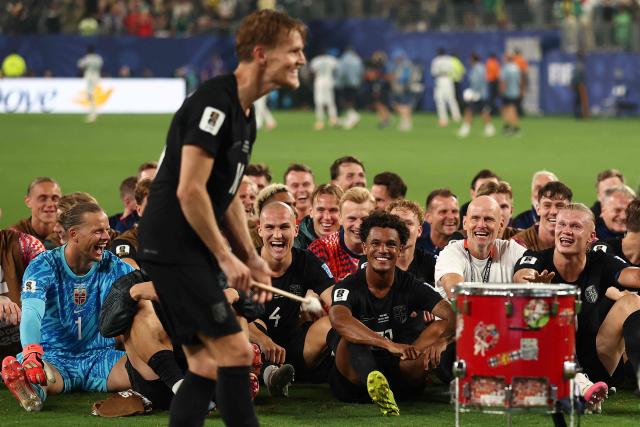 Norway's players celebrate after winning the 2026 World Cup Group I football match between Norway and Senegal at the New York/New Jersey Stadium in East Rutherford on June 22, 2026. (Photo by Charly TRIBALLEAU / AFP)