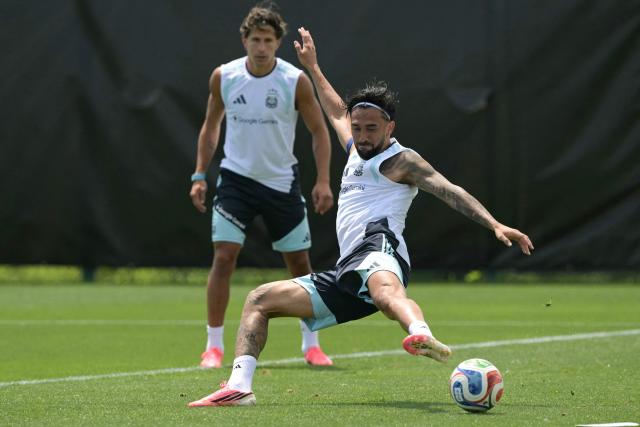 Argentina's forward #15 Nicolas Gonzalez takes part in a training session at the Sporting KC Training Centre in Kansas City on June 23, 2026, during the 2026 World Cup football tournament. (Photo by Juan MABROMATA / AFP)