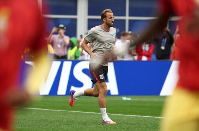 England's forward #09 Harry Kane warms up prior to the  2026 World Cup Group L football match between England and Ghana at the Boston Stadium in Foxborough on June 23, 2026.  (Photo by FRANCK FIFE / AFP)