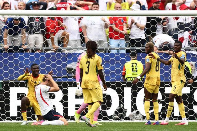 England's forward #09 Harry Kane (2nd L)  reacts after missing a goal opportunity  during the 2026 World Cup Group L football match between England and Ghana at the Boston Stadium in Foxborough on June 23, 2026.  (Photo by CHARLY TRIBALLEAU / AFP)