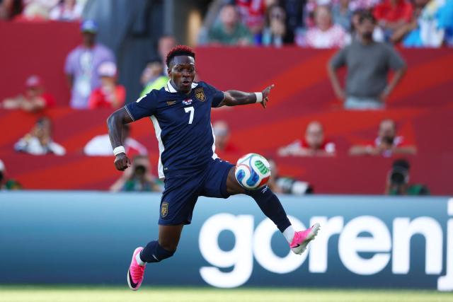 Panama's midfielder #07 Jose Luis Rodriguez controls the ball during the 2026 World Cup Group L football match between Panama and Croatia at the Toronto Stadium in Toronto on June 23, 2026.  (Photo by Cole Burston / AFP)