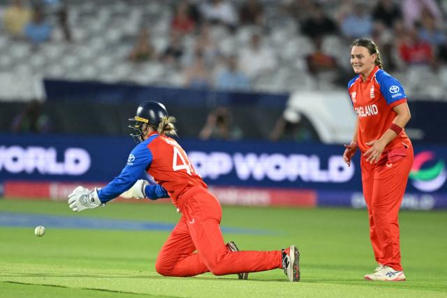 England's Amy Jones fails to take a catch to dismiss West Indies' Jahzara Claxton during the ICC Women's T20 cricket world cup 2026 match between England and West Indies, at Lord's in London on June 24, 2026. (Photo by JUSTIN TALLIS / AFP)