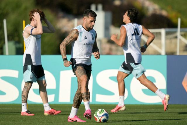 Argentina's defender #19 Nicolas Otamendi takes part in a training session during the 2026 World Cup football tournament at Sporting KC Training Centre in Kansas City on June 24, 2026. (Photo by JUAN MABROMATA / AFP)
