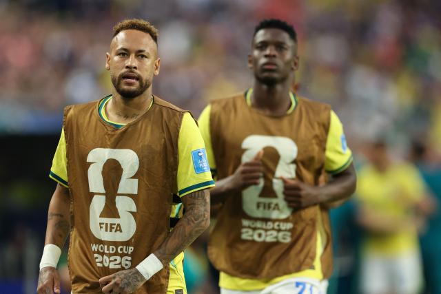 Brazil's forward #10 Neymar warms up during the 2026 World Cup Group C football match between Scotland and Brazil at the Miami Stadium in Miami Gardens on June 24, 2026.  (Photo by PATRICIA DE MELO MOREIRA / AFP)