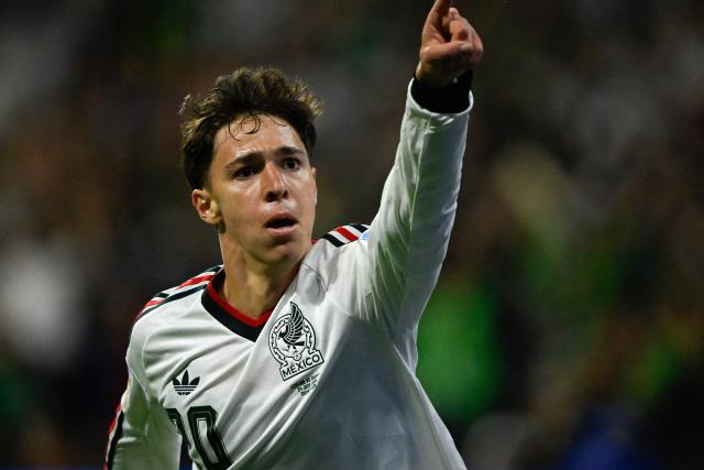 Mexico's defender #20 Mateo Chavez celebrates scoring his team's first goal during the 2026 World Cup Group A football match between the Czech Republic and Mexico at the Mexico City Stadium in Mexico City on June 24, 2026.  (Photo by Alfredo ESTRELLA / AFP)