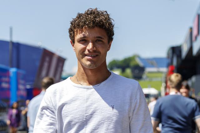 McLaren's British driver Lando Norris arrives at the Red Bull Ring race track in Spielberg, Austria on June 25, 2026, ahead of the Formula One Austrian Grand Prix. (Photo by ERWIN SCHERIAU / APA / AFP) / Austria OUT