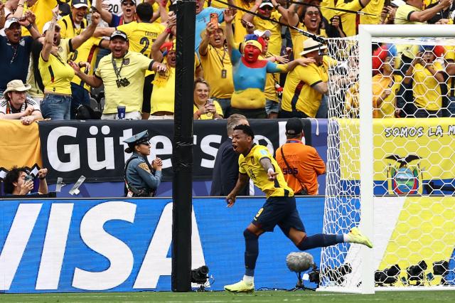 Ecuador's midfielder #19 Gonzalo Plata celebrates scoring his team's second goal during the 2026 World Cup Group E football match between Ecuador and Germany at the New York/New Jersey Stadium in East Rutherford on June 25, 2026. (Photo by CHARLY TRIBALLEAU / AFP)